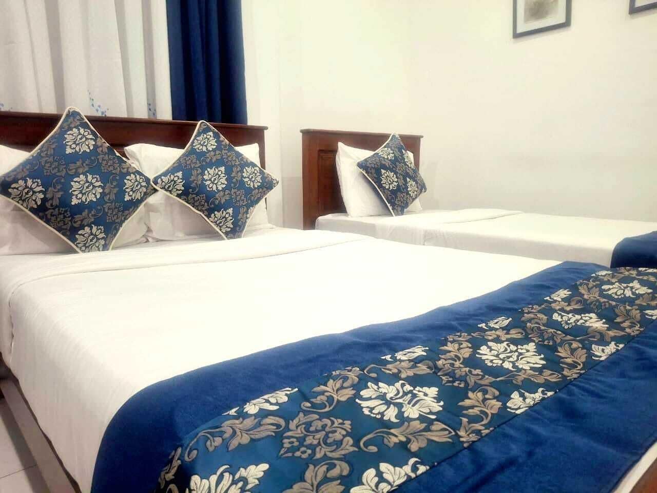 Superior Triple Room | Laptop workspace, soundproofing, free WiFi, bed sheets