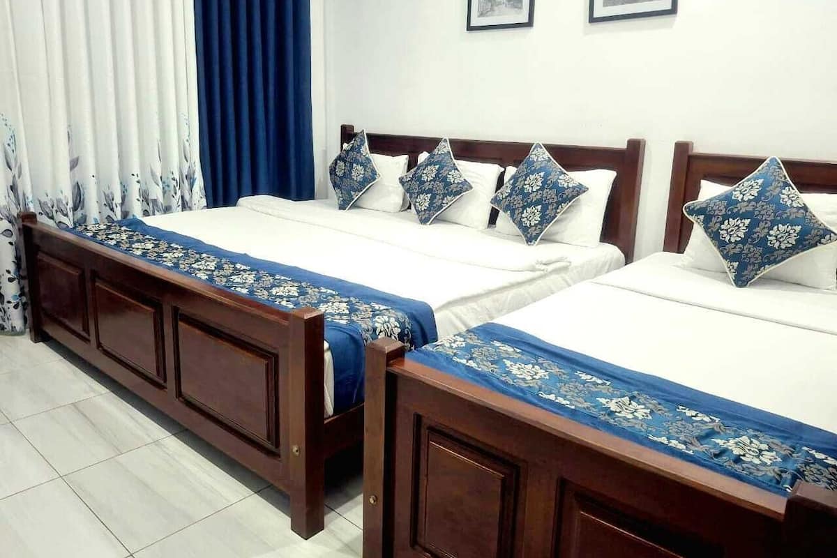 Laptop workspace, soundproofing, free WiFi, bed sheets