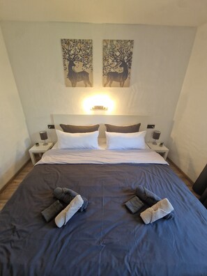 1 chambre, Wi-Fi gratuit, draps fournis