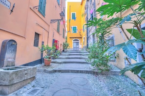 Standard Apartment, Multiple Bedrooms (La Casa Di Rosy E Adri) | Property grounds