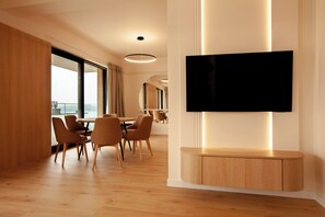 Premium Apartment, 2 Bedrooms, Lake View | Soundproofing, iron/ironing board, free WiFi - Lake View Żywiec Resort & SPA (Tresna)