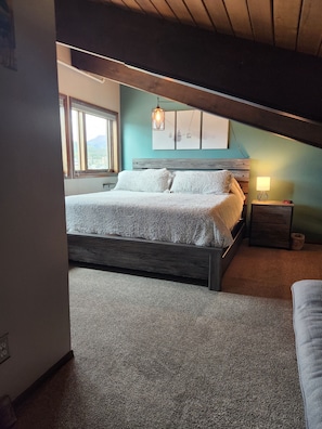 2 عدّة غرف نوم وواي فاي وملاءات أسرّة