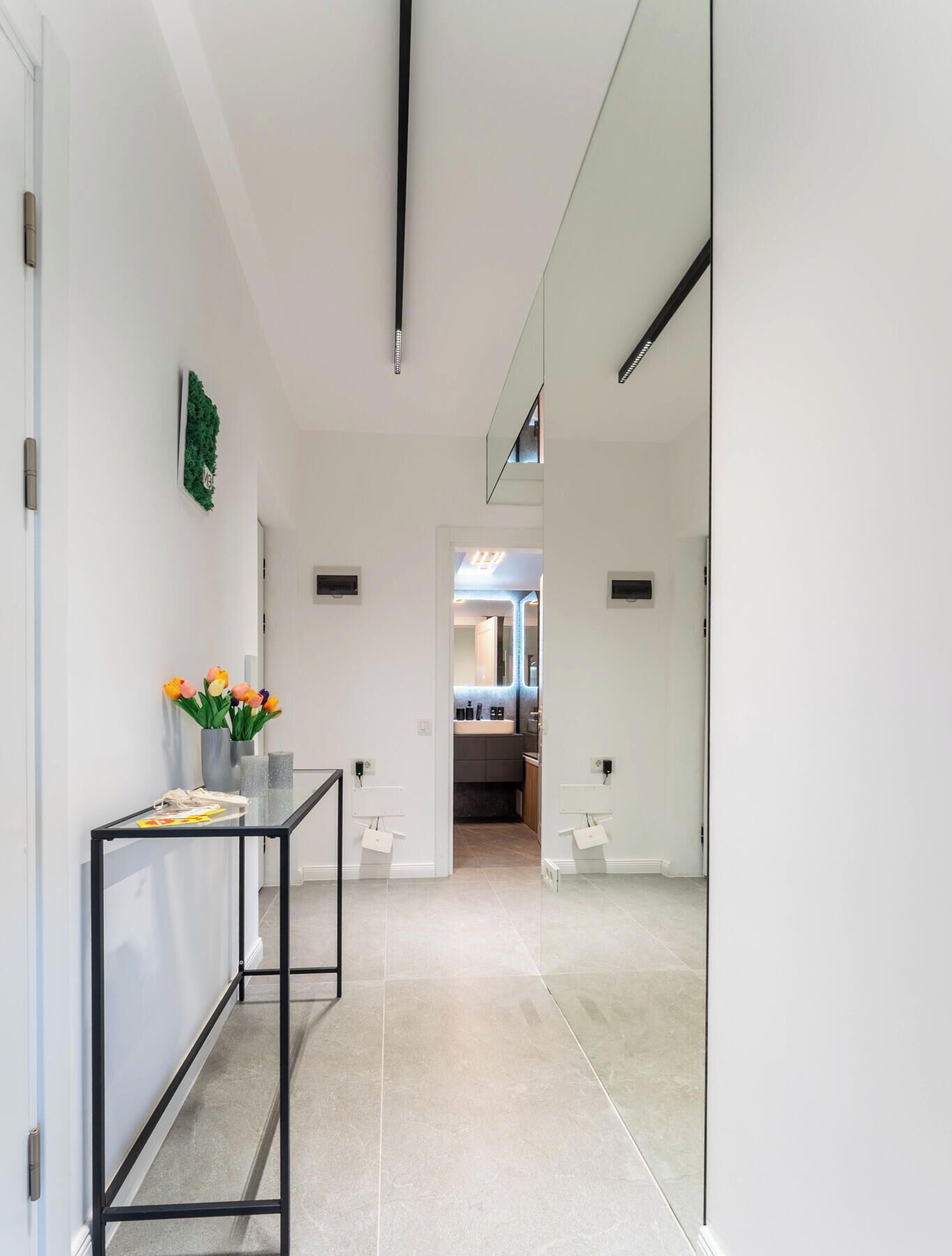 المنشأة من الداخل