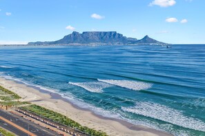 Apartment (2 Bedrooms) | Interior - Ocean View B503 (Cape Town)