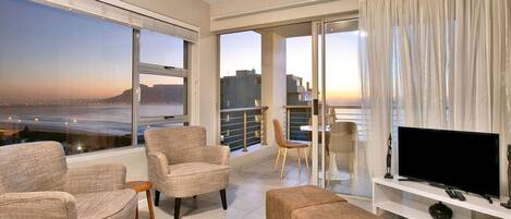 Apartment (2 Bedrooms) | Front of property