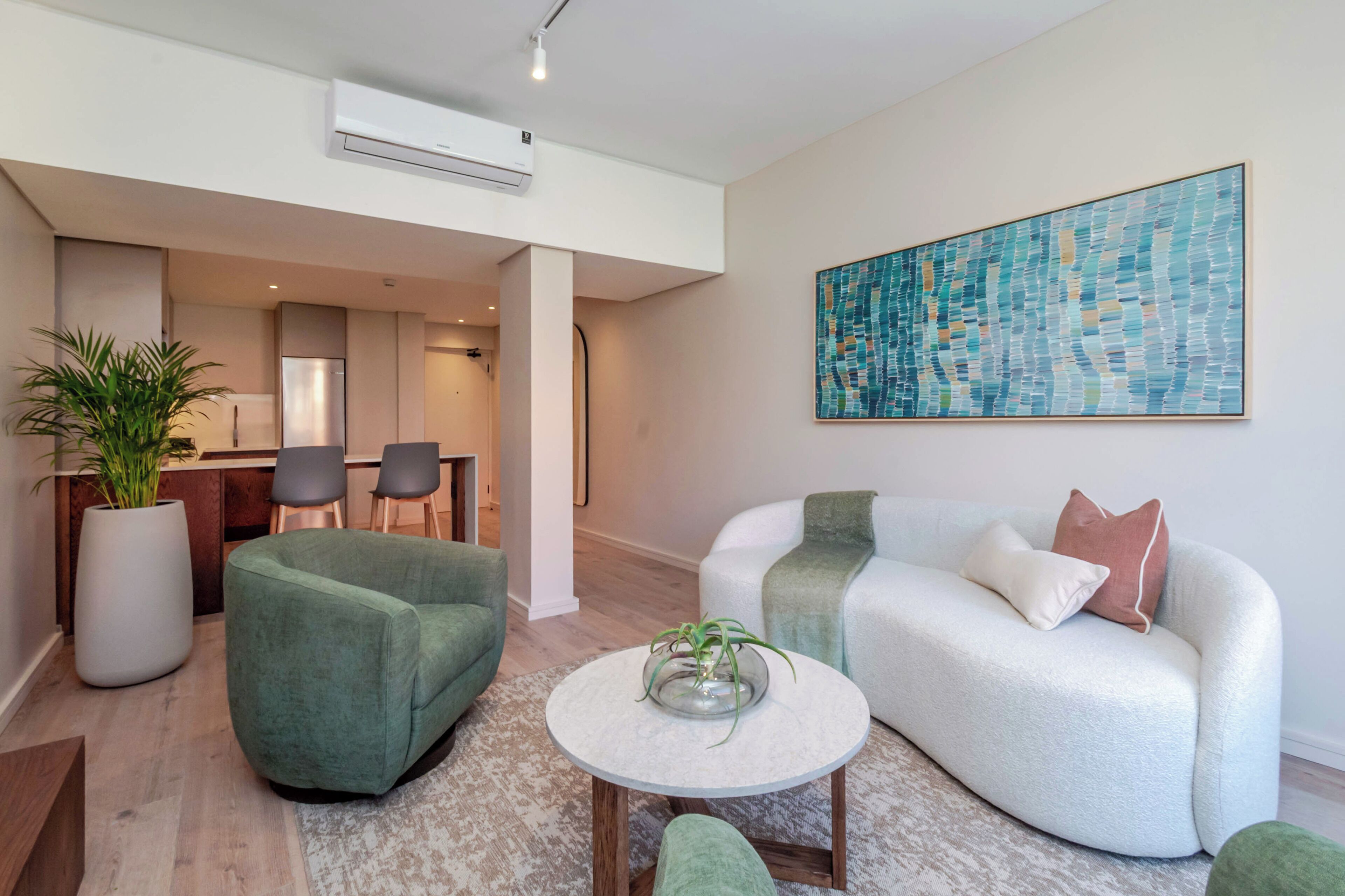 Apartment, 1 Bedroom, Balcony | Living area