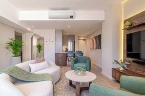Superior Apartment, 2 Bedrooms, Balcony | Living area - Horizon Aparthotel by Totalstay (Cape Town)