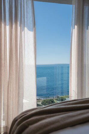 In-room safe, iron/ironing board, free WiFi - Horizon Aparthotel by Totalstay (Cape Town)