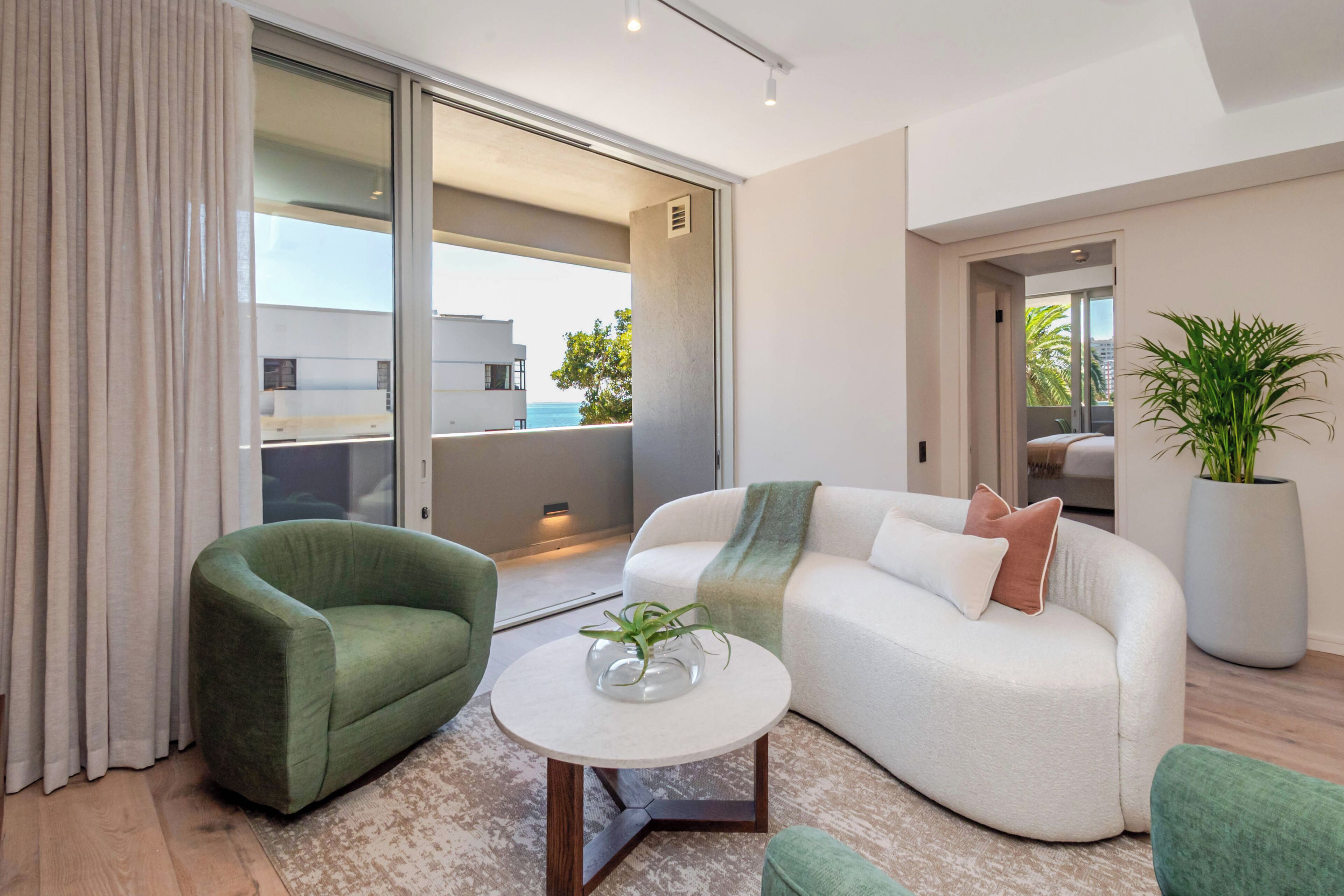 Apartamento superior, 2 quartos, sacada | Área de estar