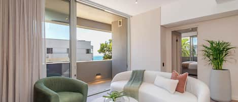 Superior Apartment, 2 Bedrooms, Balcony | Living area