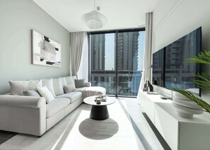 2 عدّة غرف نوم وخدمة الإنترنت