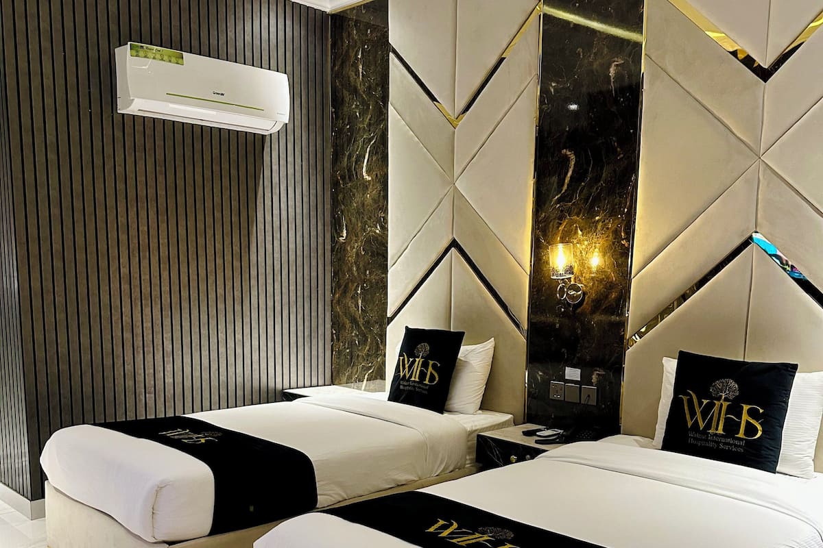 Comfort Twin Room | City view