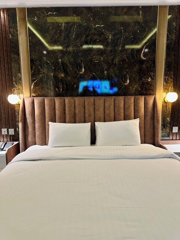 Family Suite | Desk, soundproofing, free WiFi, bed sheets - Walnut Hotel Islamabad (Islamabad)