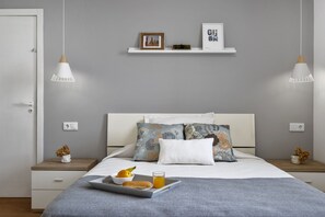 1 bedroom, iron/ironing board, free WiFi, bed sheets - House of Roses - By Wehost (Santa Cruz)