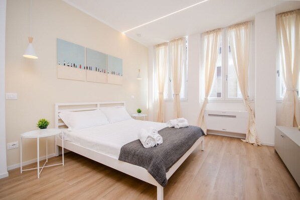 1 chambre, fer et planche à repasser, accès au Wi-Fi (inclus)