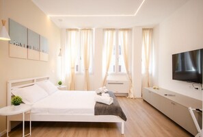 1 chambre, fer et planche à repasser, accès au Wi-Fi (inclus)