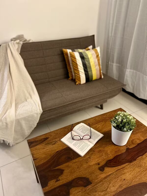 Living area - Ena by StayVio – Amanora Park Town, Hadapsar, Pune (Pune)