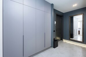 Interior entrance - Apartment by Luxe Group KO333 (Yerevan)