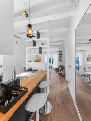 Interior - Enjoy B-52 Studio 
Superior studio in the heart of Belgrade-comfort and privacy (Belgrade)