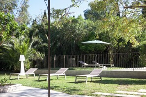 Terrace/patio - Mas de Cerier (Saint-Gilles)