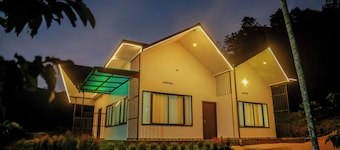 Prakrithi Luxe Retreat