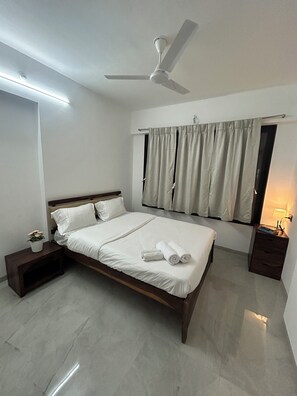 3 bedrooms, iron/ironing board, internet