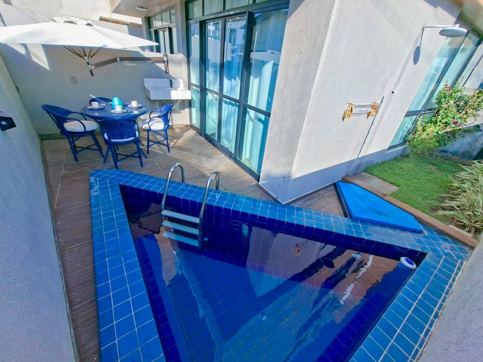 Deluxe Apartment | Pool