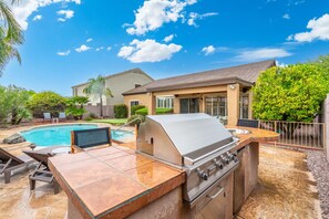 Terrace/patio - Desert Getaway | Private Pool & Putting Green (Cave Creek)