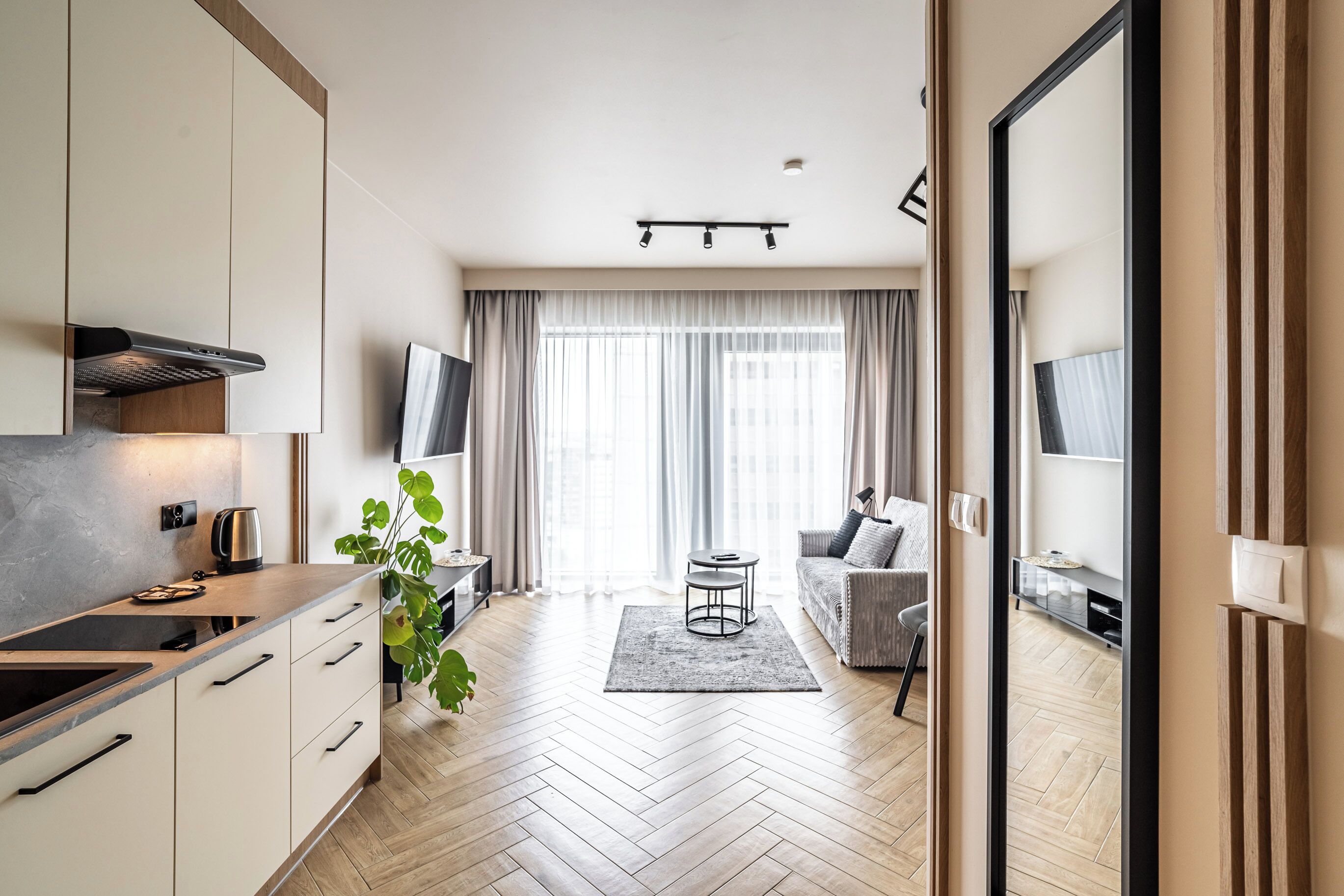 Studio | Bếp nhỏ riêng | Tủ lạnh, dụng cụ pha cà phê/trà, ấm điện 