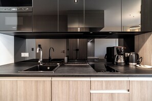 Classic Studio, Balcony | Private kitchenette | Coffee/tea maker, electric kettle