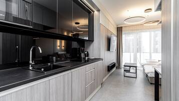 Classic-Studio, Balkon | Eigene Kochnische | Wasserkocher mit Kaffee-/Teezubehör, Wasserkocher