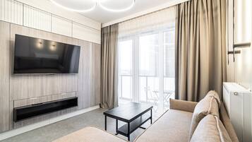 Classic Studio, Balcony | Hypo-allergenic bedding, iron/ironing board, free WiFi