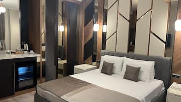 Classic Double Room Single Use, City View | In-room safe, desk, laptop workspace, free WiFi