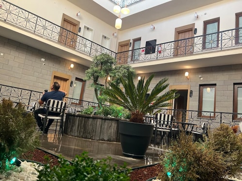 Blackhan Palace Otel