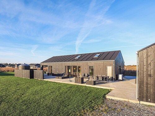 5 Star Holiday Home in Lokken