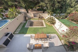 فيلا | 5 عدّة غرف نوم وخدمة الإنترنت