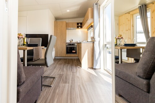 Tiny Home 'Laura' with Mountain Views, Wi-Fi, and Air Conditioning