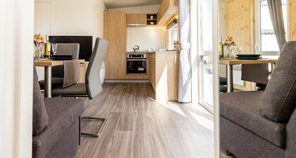 Tiny Home 'Laura' with Mountain Views, Wi-Fi, and Air Conditioning