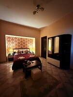 基础双人房 | 免费 WiFi、床单