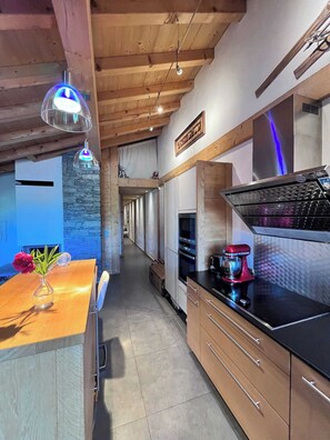 Cookware/dishes/utensils - Apartment La Corniche (LES GETS)
