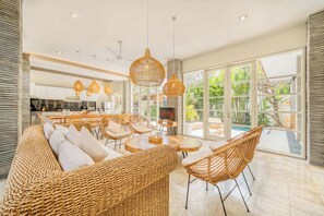 Télévision, espaces bureaux