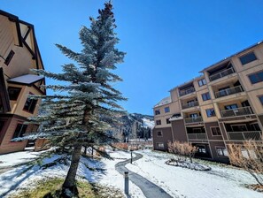 Exterior - Forget the Car! Walk River Run | Pool & Hot Tub (Keystone)