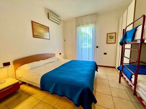 Villa, 1 slaapkamer, balkon, uitzicht op tuin | 2 slaapkamers