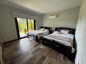 6 Schlafzimmer, Bügeleisen/Bügelbrett, WLAN, Bettwäsche