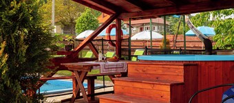 Transylvanian Home - Mountain View, BBQ & Pool