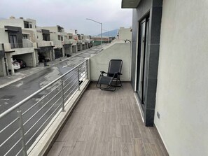 House, 3 Bedrooms, Accessible, Balcony | Balcony