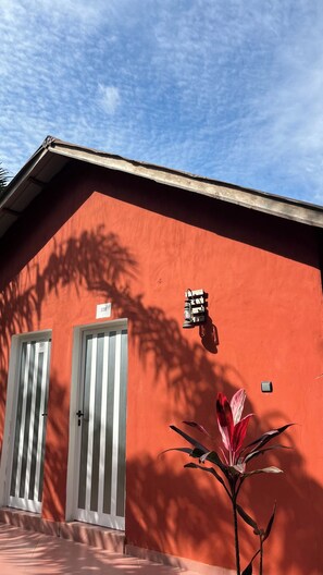 Classic Room, Garden View | Blackout drapes, free wired internet