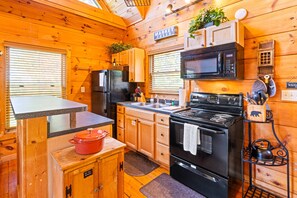 Cabin, 1 Bedroom | Private kitchen | Coffee/tea maker, toaster - Firefly Lodge 1 Bedroom Cabin (Sevierville)
