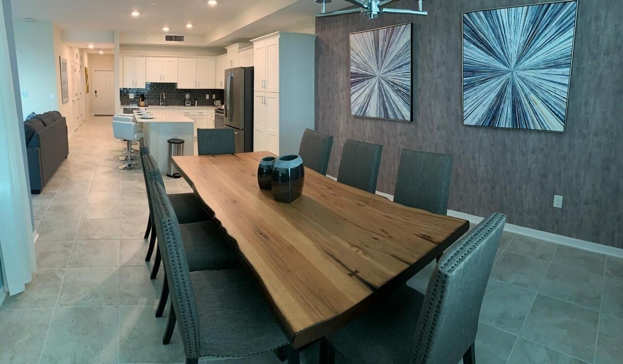 Condo, 2 Bedrooms | Dining