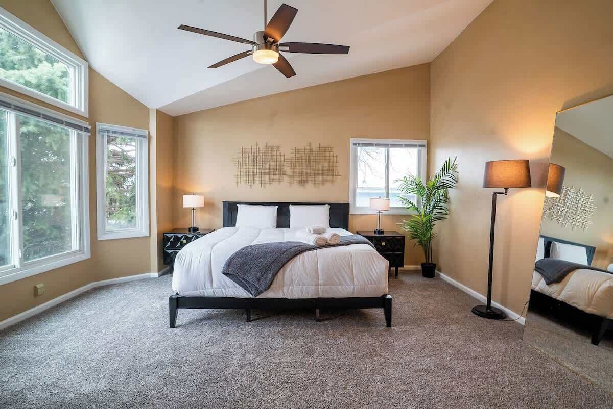 4 quartos, ferros/tábuas de passar roupa, berço de viagem, Wi-Fi